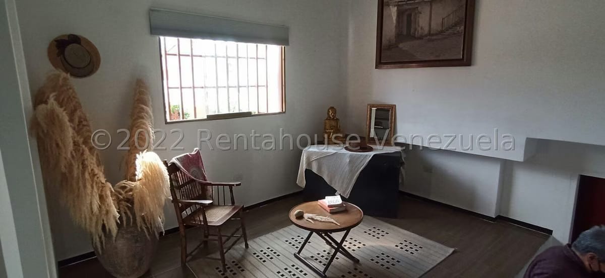 Casa (Duplex) en Venta en Prados del Este, Distrito Metropolitano - 47