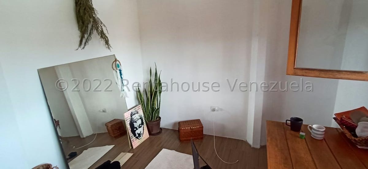 Casa (Duplex) en Venta en Prados del Este, Distrito Metropolitano - 49