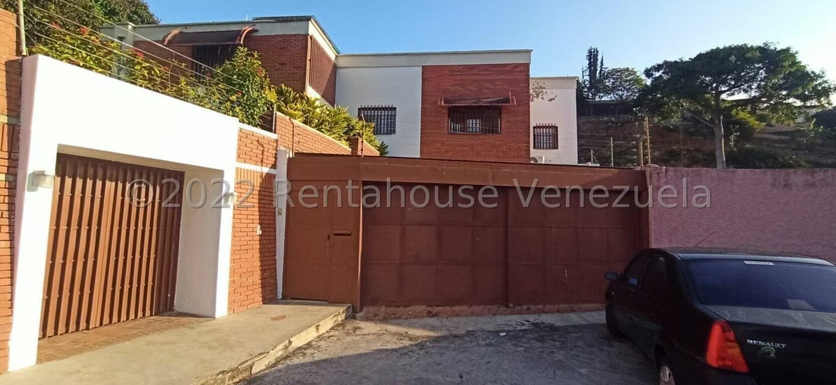 Casa (Duplex) en Venta en Prados del Este, Distrito Metropolitano - 7