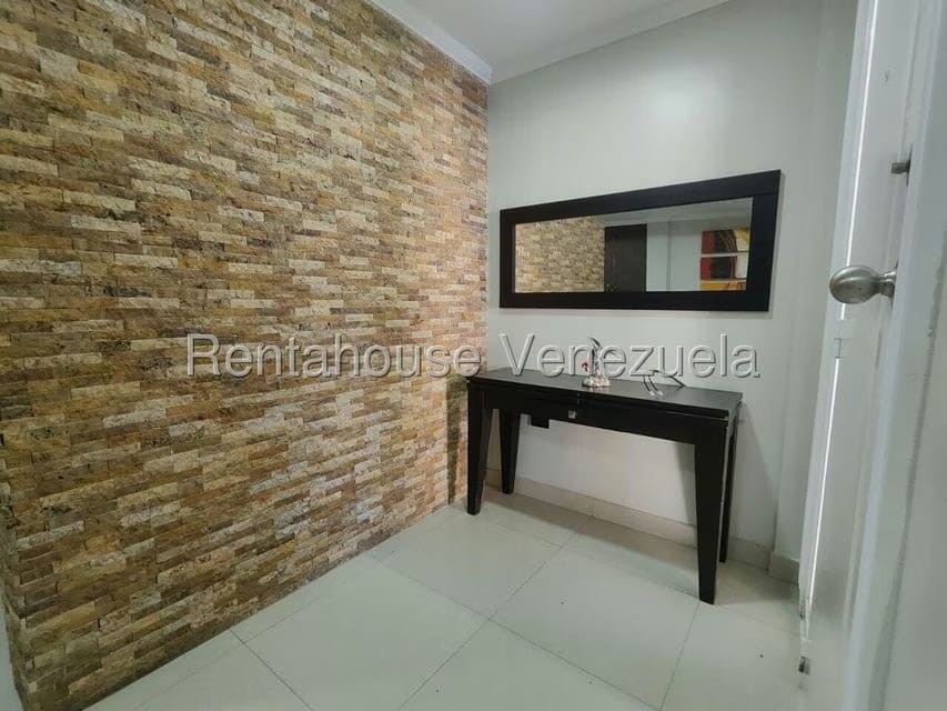 Townhouse (1 Nivel) en Venta en El Cardon, Falcon - 2