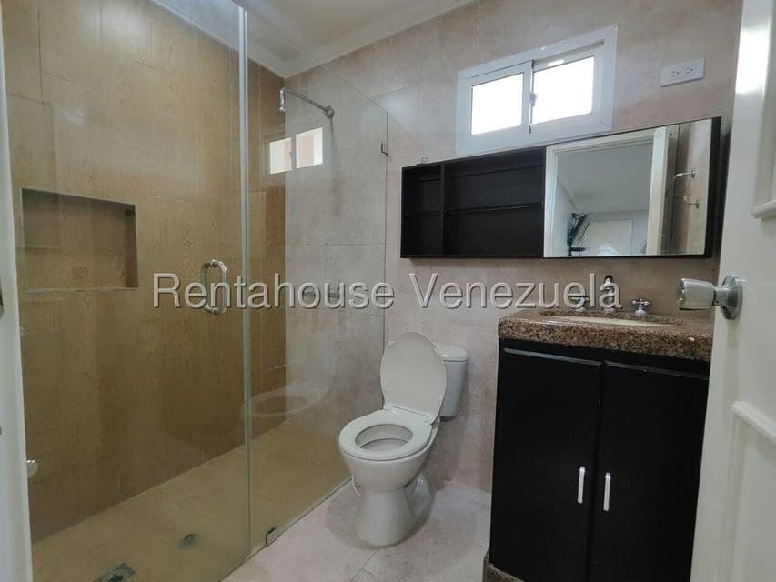 Townhouse (1 Nivel) en Venta en El Cardon, Falcon - 12