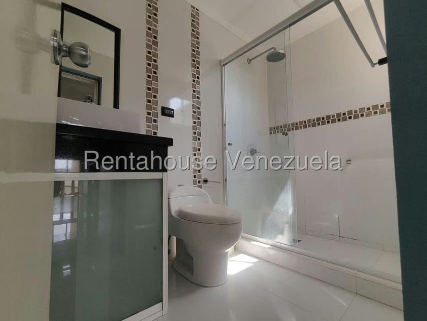 Townhouse (1 Nivel) en Venta en El Cardon, Falcon - 14