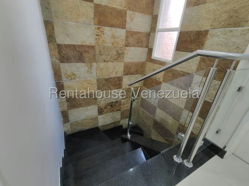 Townhouse (1 Nivel) en Venta en El Cardon, Falcon - 3