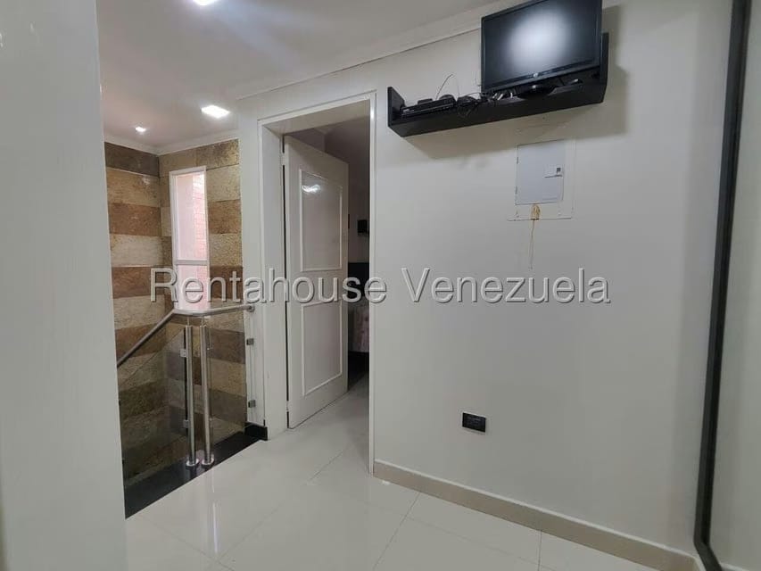Townhouse (1 Nivel) en Venta en El Cardon, Falcon - 27