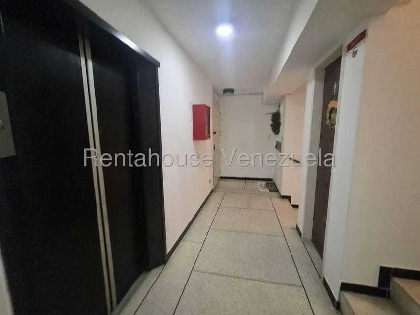 Apartamento (1 Nivel) en Alquiler en Santa Fe Norte, Distrito Metropolitano - 24