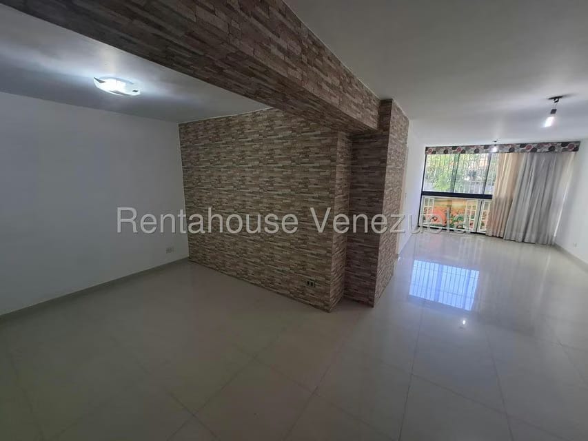 Apartamento (1 Nivel) en Alquiler en Santa Fe Norte, Distrito Metropolitano - 5
