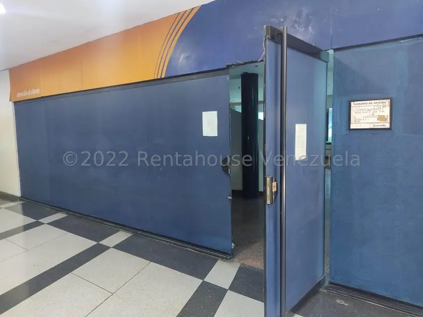 Comercial (Local Comercial) en Alquiler en El Rosal, Distrito Metropolitano - 2