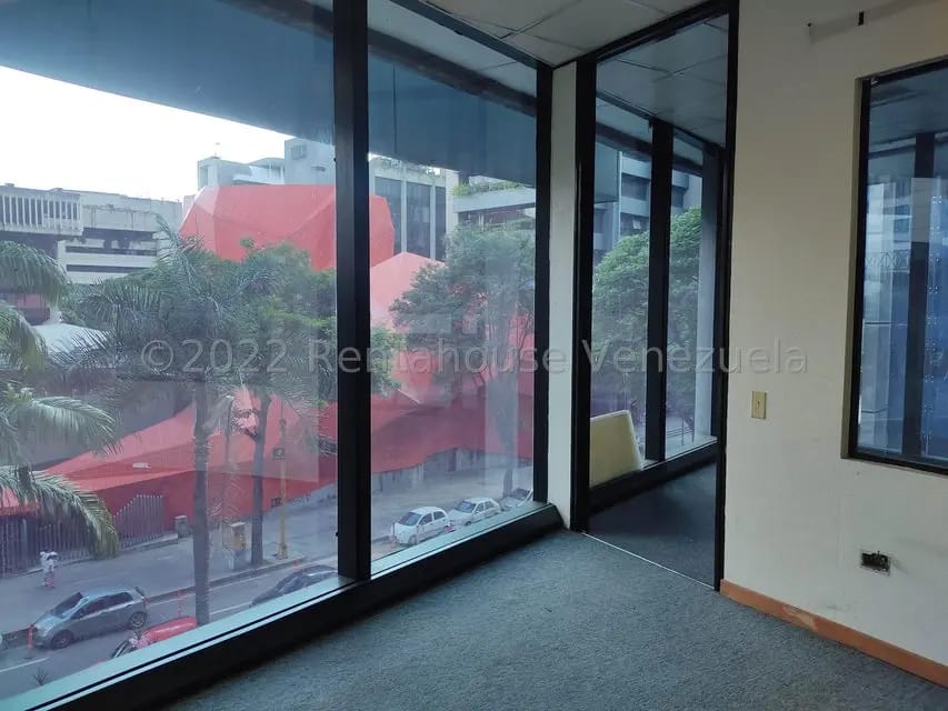 Comercial (Local Comercial) en Alquiler en El Rosal, Distrito Metropolitano - 11