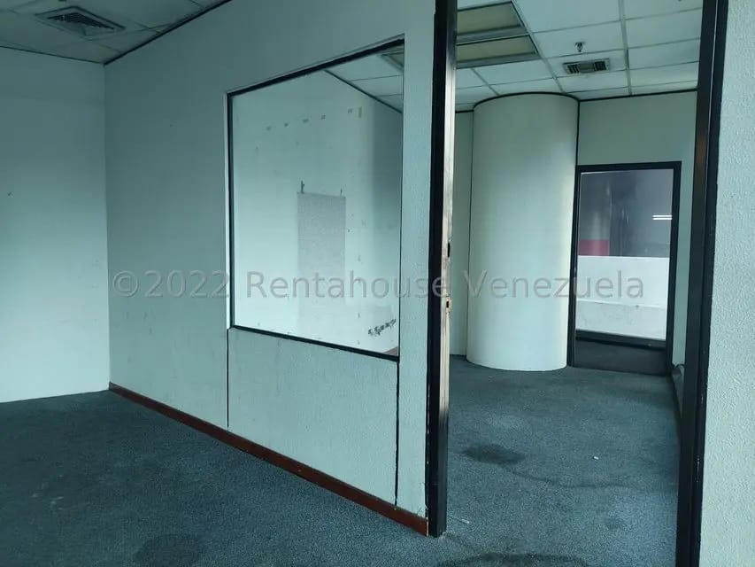 Comercial (Local Comercial) en Alquiler en El Rosal, Distrito Metropolitano - 16