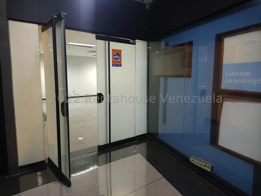 Comercial (Local Comercial) en Alquiler en El Rosal, Distrito Metropolitano - 20