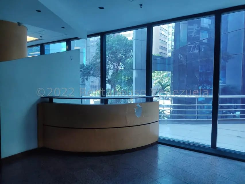 Comercial (Local Comercial) en Alquiler en El Rosal, Distrito Metropolitano - 3