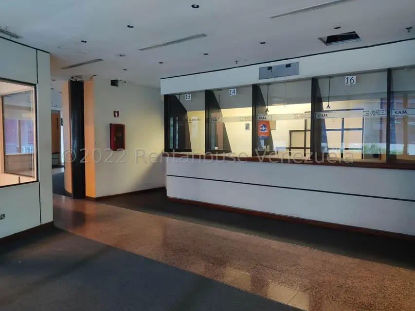 Comercial (Local Comercial) en Alquiler en El Rosal, Distrito Metropolitano - 8