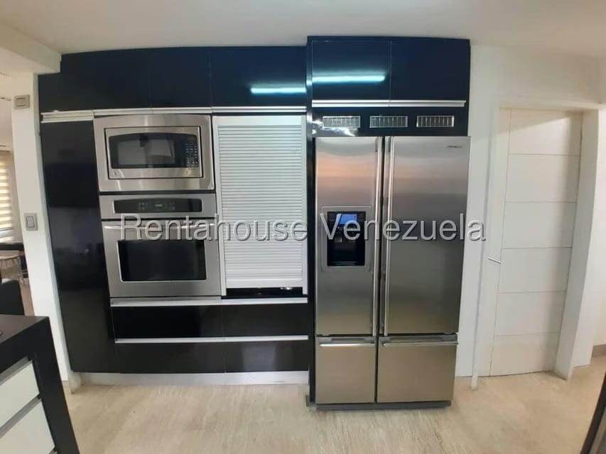 Townhouse (Duplex) en Venta en La Union, Distrito Metropolitano - 12