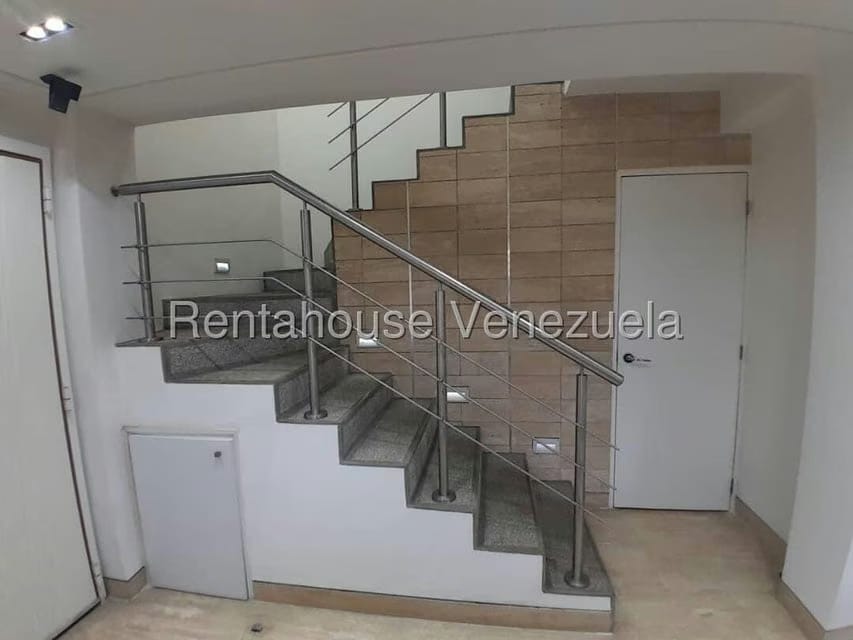 Townhouse (Duplex) en Venta en La Union, Distrito Metropolitano - 17