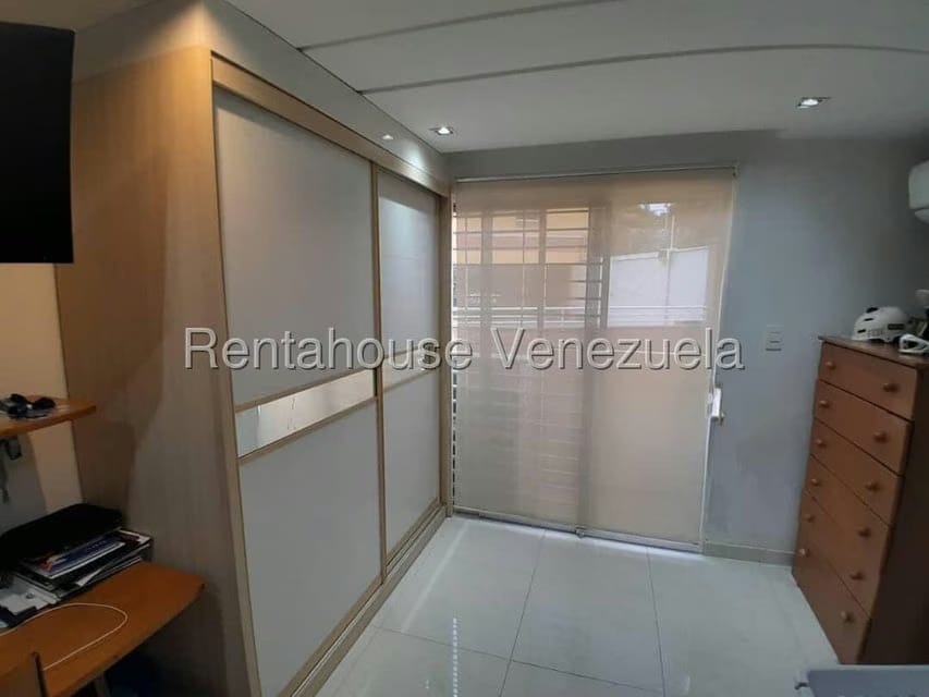 Townhouse (Duplex) en Venta en La Union, Distrito Metropolitano - 23
