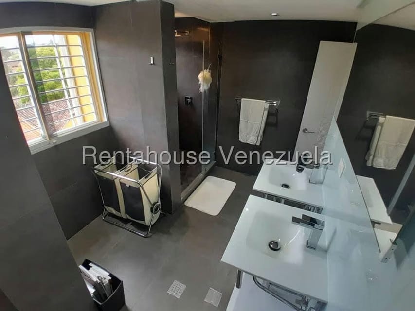 Townhouse (Duplex) en Venta en La Union, Distrito Metropolitano - 29