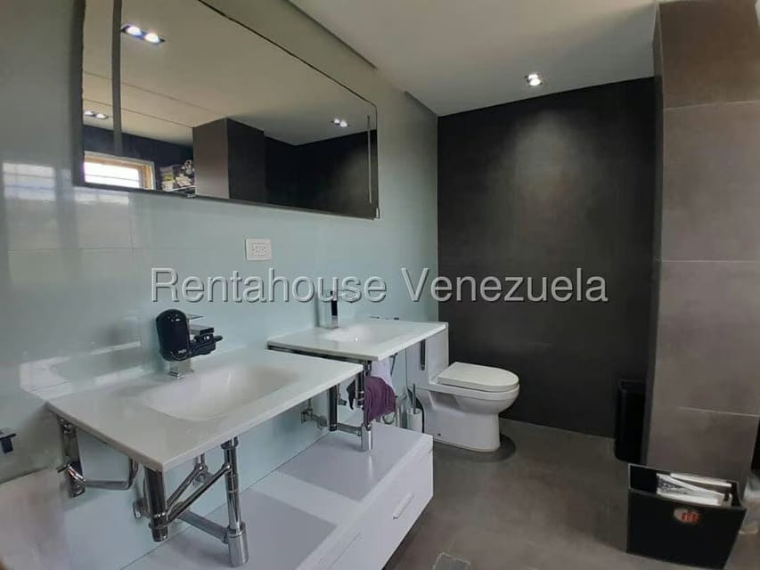 Townhouse (Duplex) en Venta en La Union, Distrito Metropolitano - 34