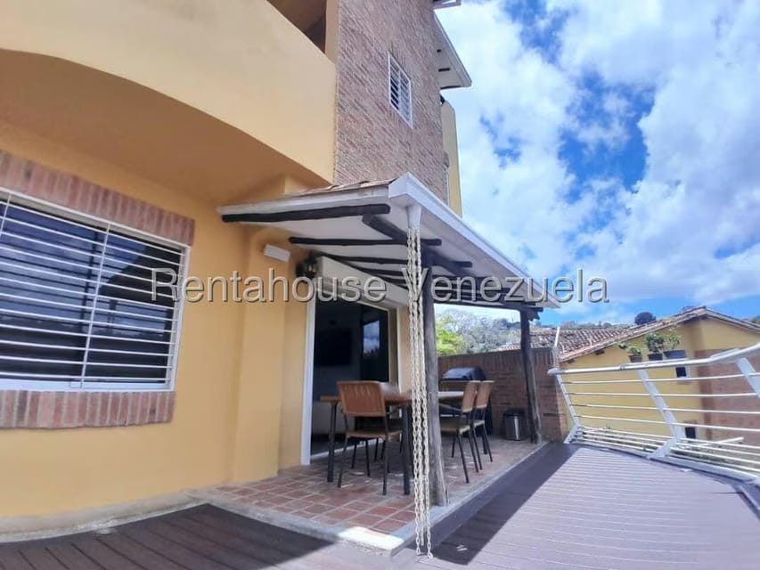 Townhouse (Duplex) en Venta en La Union, Distrito Metropolitano - 39