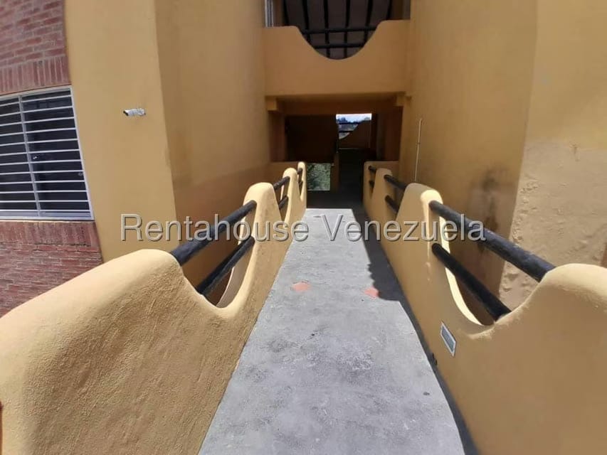 Townhouse (Duplex) en Venta en La Union, Distrito Metropolitano - 5