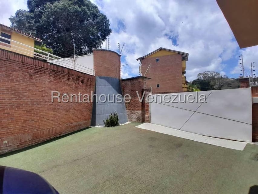 Townhouse (Duplex) en Venta en La Union, Distrito Metropolitano - 46