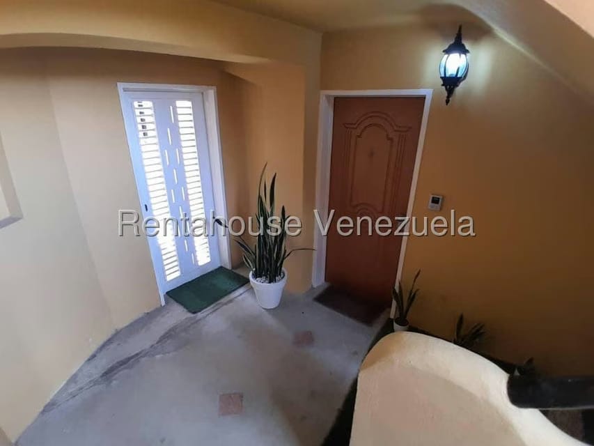 Townhouse (Duplex) en Venta en La Union, Distrito Metropolitano - 7