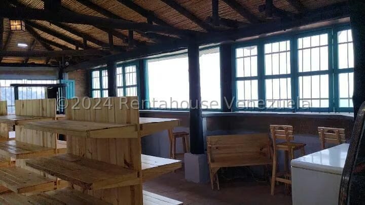 Comercial (Local Comercial) en Alquiler en Monte Claro, Distrito Metropolitano - 7
