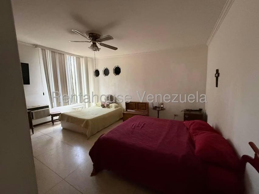 Casa (Multipes Niveles) en Venta en La California Norte, Distrito Metropolitano - 23