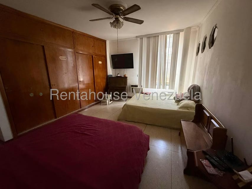 Casa (Multipes Niveles) en Venta en La California Norte, Distrito Metropolitano - 24
