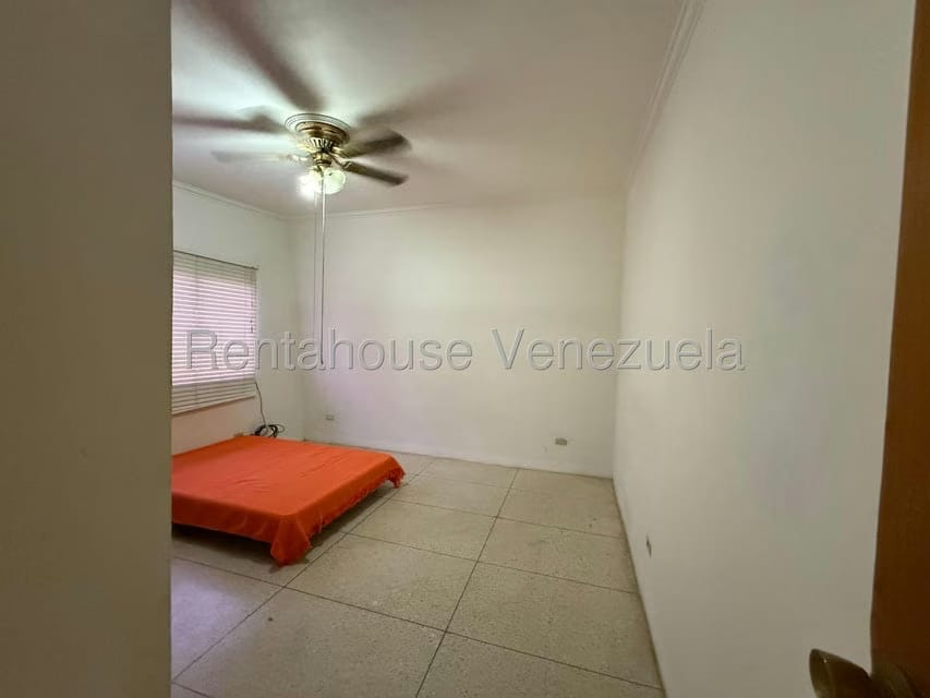 Casa (Multipes Niveles) en Venta en La California Norte, Distrito Metropolitano - 30