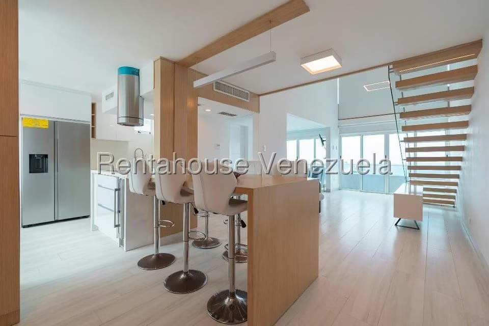 Apartamento (1 Nivel) en Venta en Playa Grande, Vargas - 2