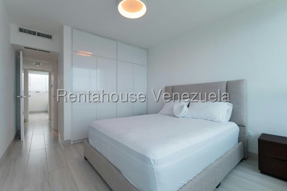 Apartamento (1 Nivel) en Venta en Playa Grande, Vargas - 19