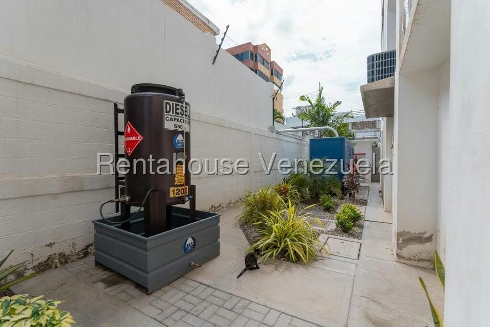 Apartamento (1 Nivel) en Venta en Playa Grande, Vargas - 35