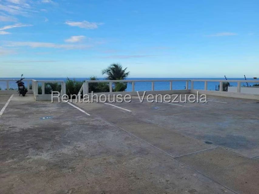 Apartamento (1 Nivel) en Venta en Playa Grande, Vargas - 36