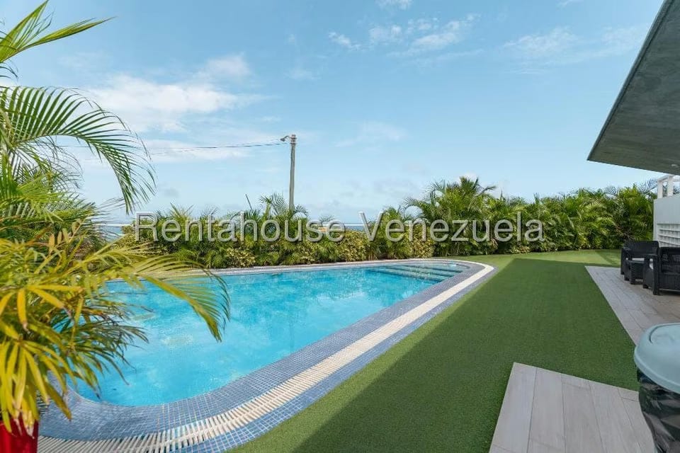 Apartamento (1 Nivel) en Venta en Playa Grande, Vargas - 39