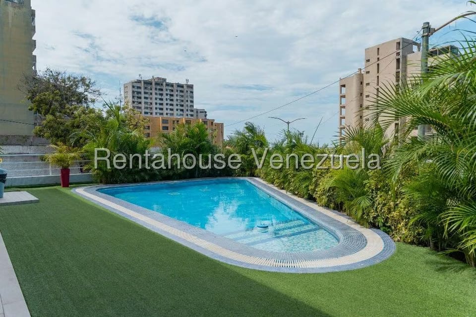 Apartamento (1 Nivel) en Venta en Playa Grande, Vargas - 40