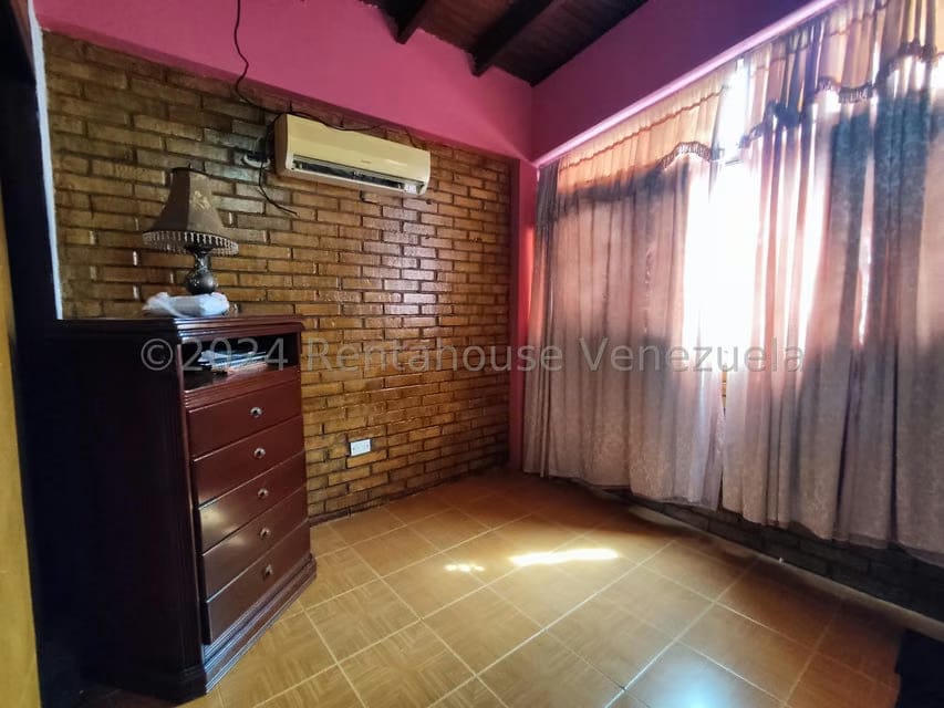 Casa (Duplex) en Venta en El Castillejo, Miranda - 19