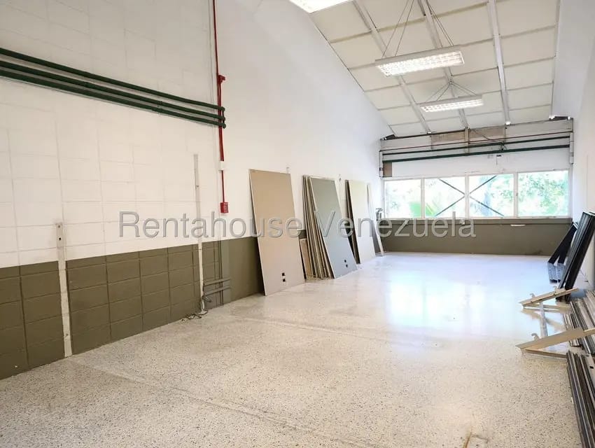 Comercial (Oficina) en Alquiler en Terrazas del Avila, Distrito Metropolitano