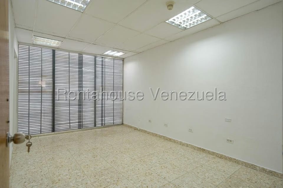 Comercial (Local Comercial) en Alquiler en Chacao, Distrito Metropolitano - 13