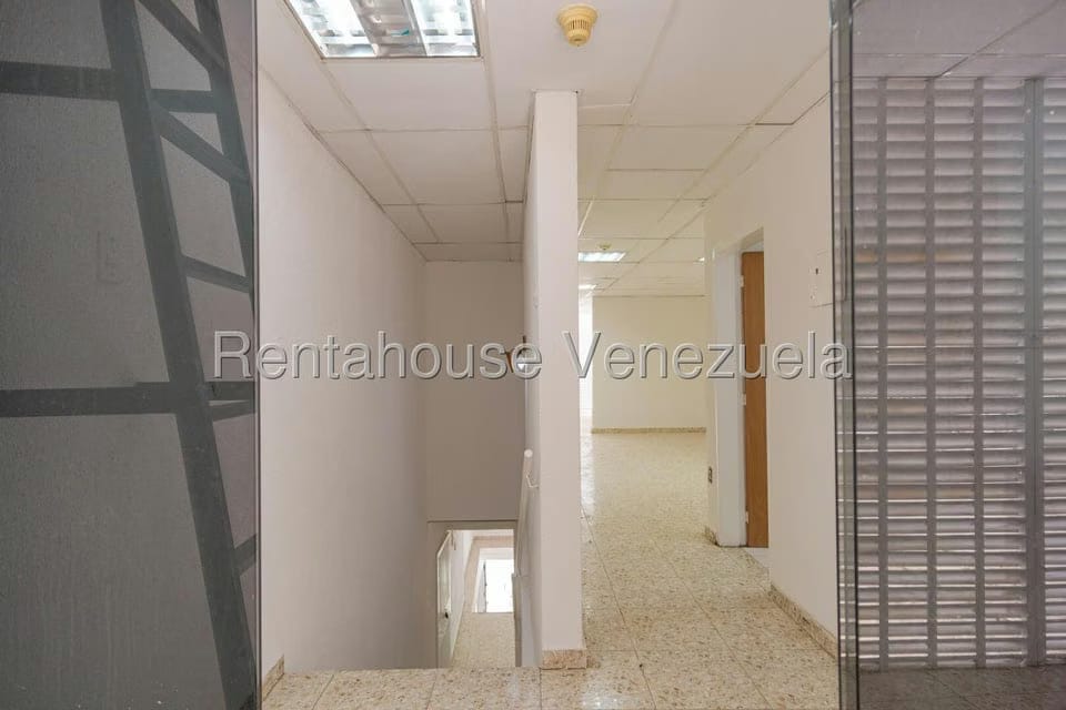 Comercial (Local Comercial) en Alquiler en Chacao, Distrito Metropolitano - 16