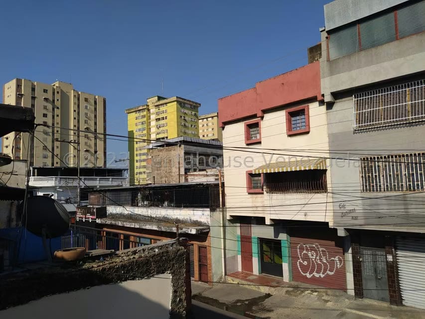 Casa (Multipes Niveles) en Venta en Zona Centro, Aragua - 41