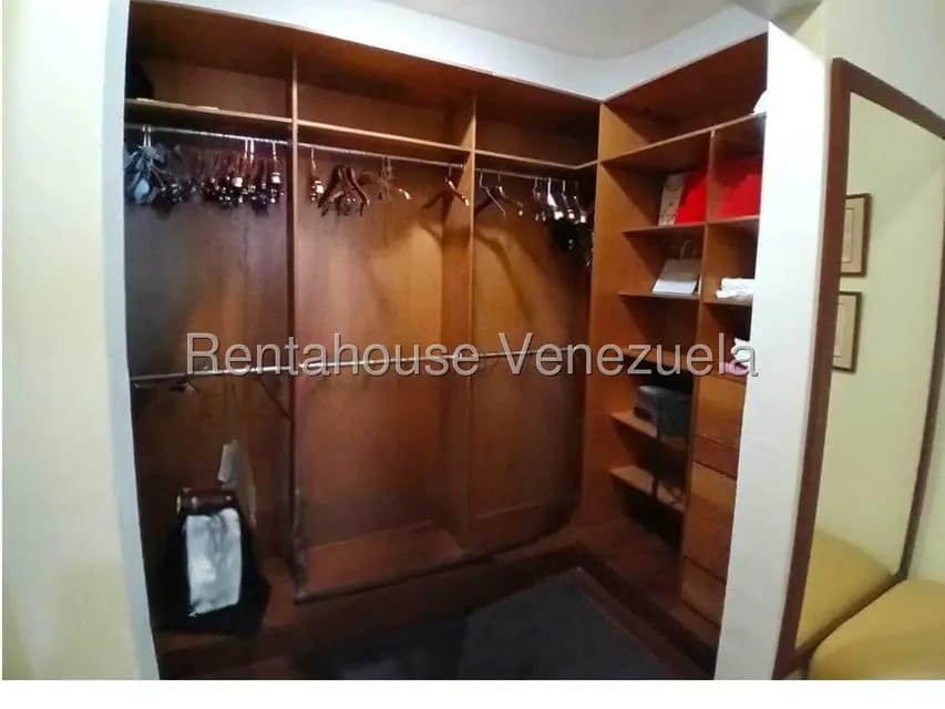 Apartamento (Duplex) en Venta en Los Naranjos de Las Mercedes, Distrito Metropolitano - 13
