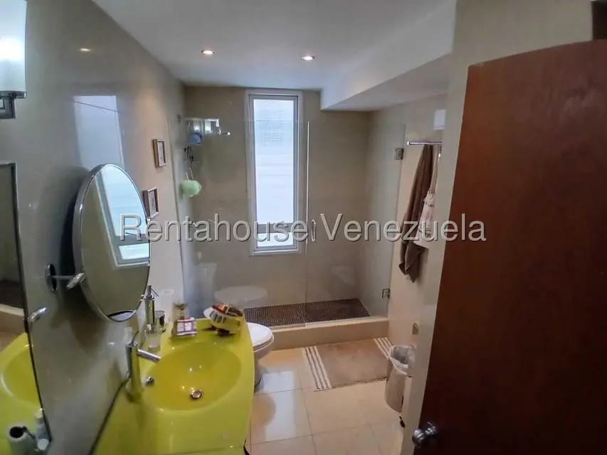 Apartamento (Duplex) en Venta en Los Naranjos de Las Mercedes, Distrito Metropolitano - 14