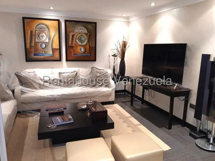 Apartamento (Duplex) en Venta en Los Naranjos de Las Mercedes, Distrito Metropolitano - 4