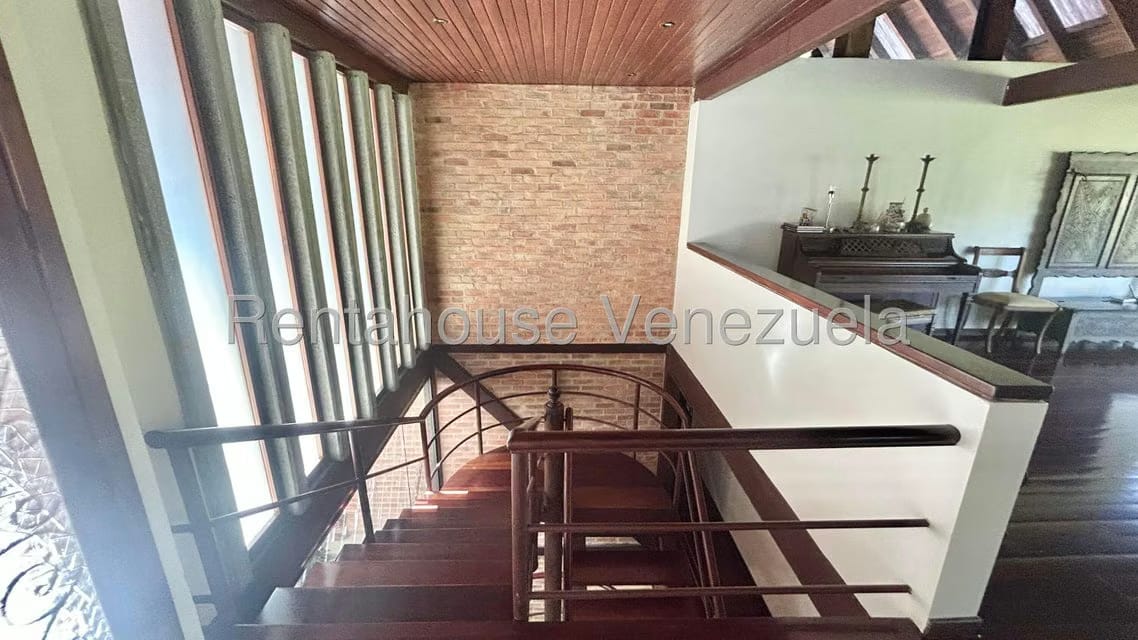 Casa (Multipes Niveles) en Venta en Oripoto, Distrito Metropolitano - 101