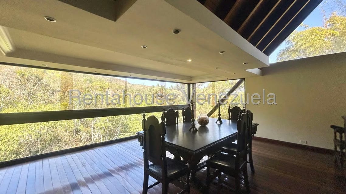 Casa (Multipes Niveles) en Venta en Oripoto, Distrito Metropolitano - 102