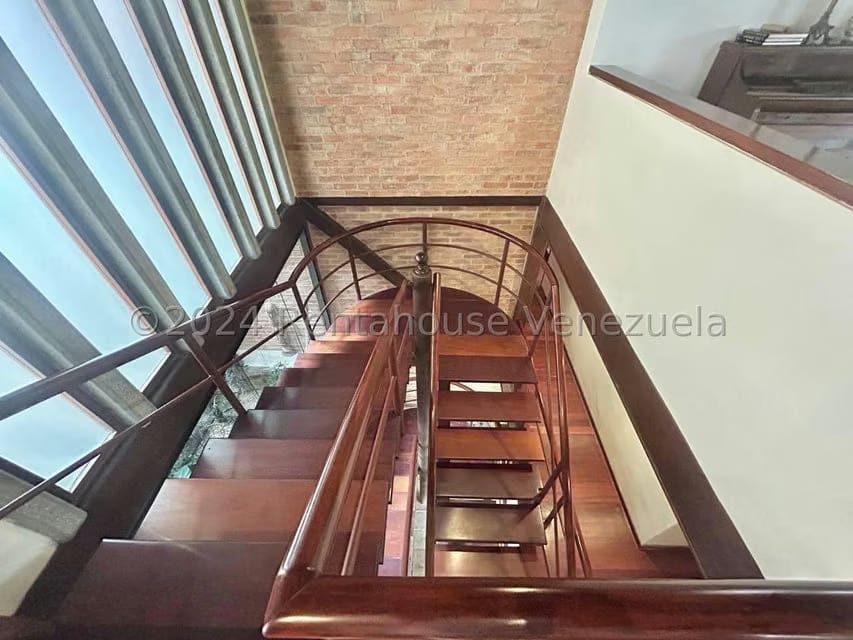 Casa (Multipes Niveles) en Venta en Oripoto, Distrito Metropolitano - 14