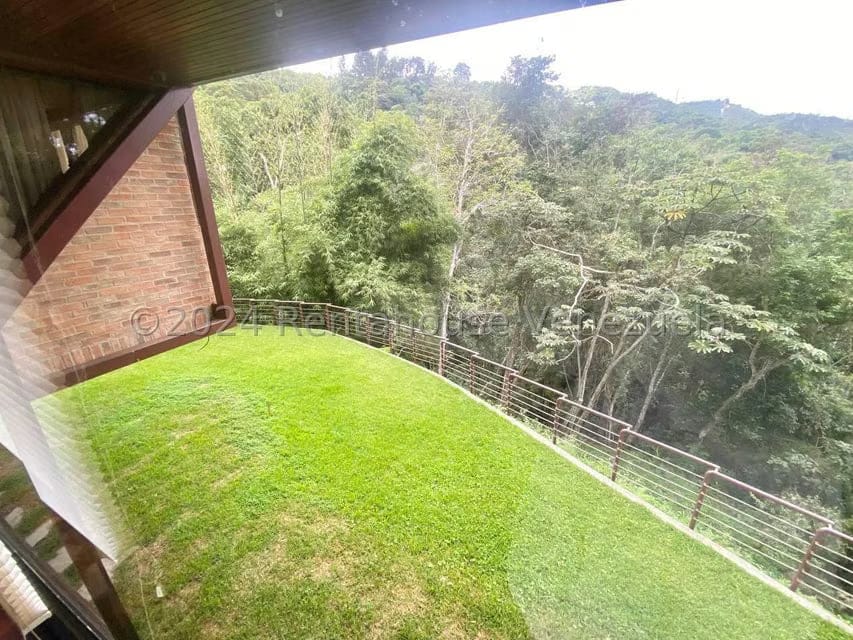 Casa (Multipes Niveles) en Venta en Oripoto, Distrito Metropolitano - 25