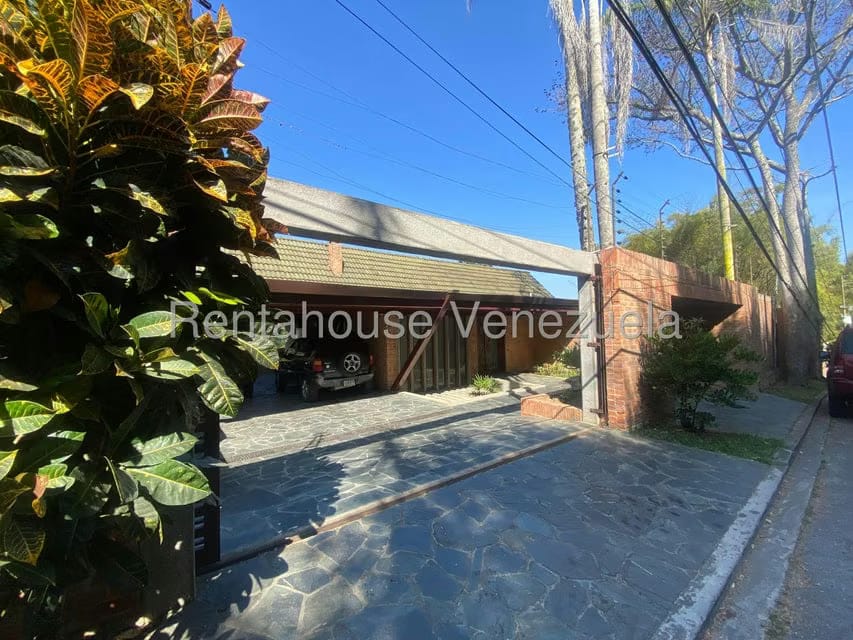 Casa (Multipes Niveles) en Venta en Oripoto, Distrito Metropolitano - 41