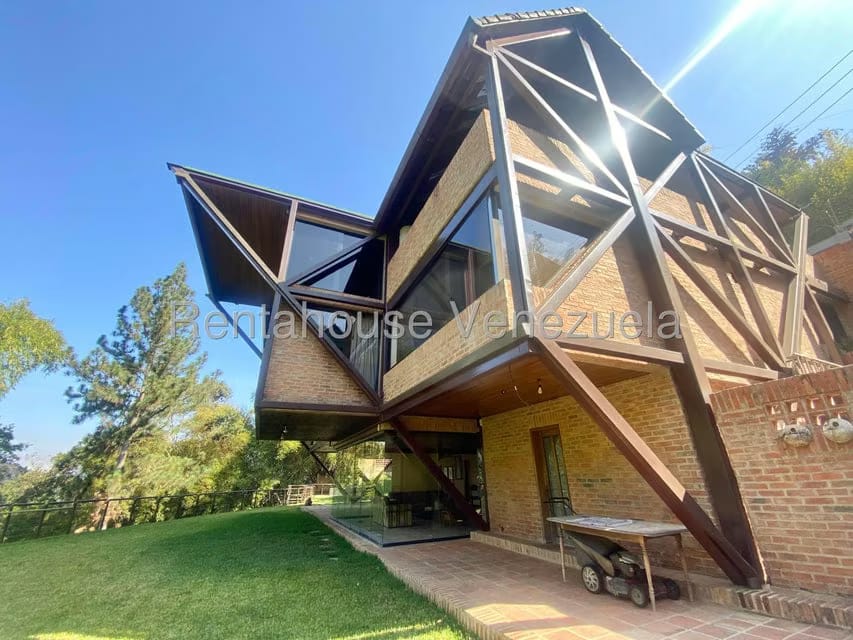 Casa (Multipes Niveles) en Venta en Oripoto, Distrito Metropolitano - 46