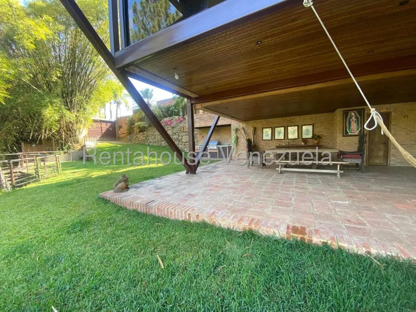 Casa (Multipes Niveles) en Venta en Oripoto, Distrito Metropolitano - 55